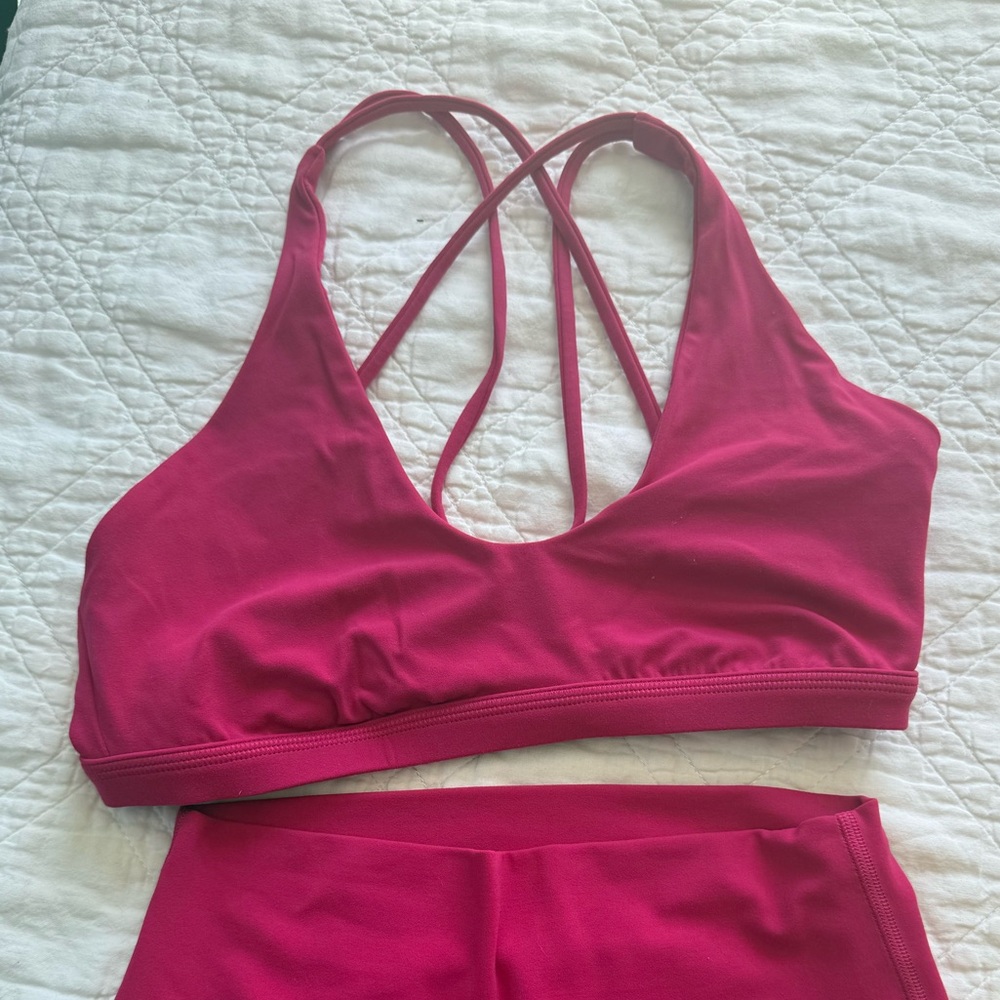 lululemon Nulu Strappy Scoopneck Bra